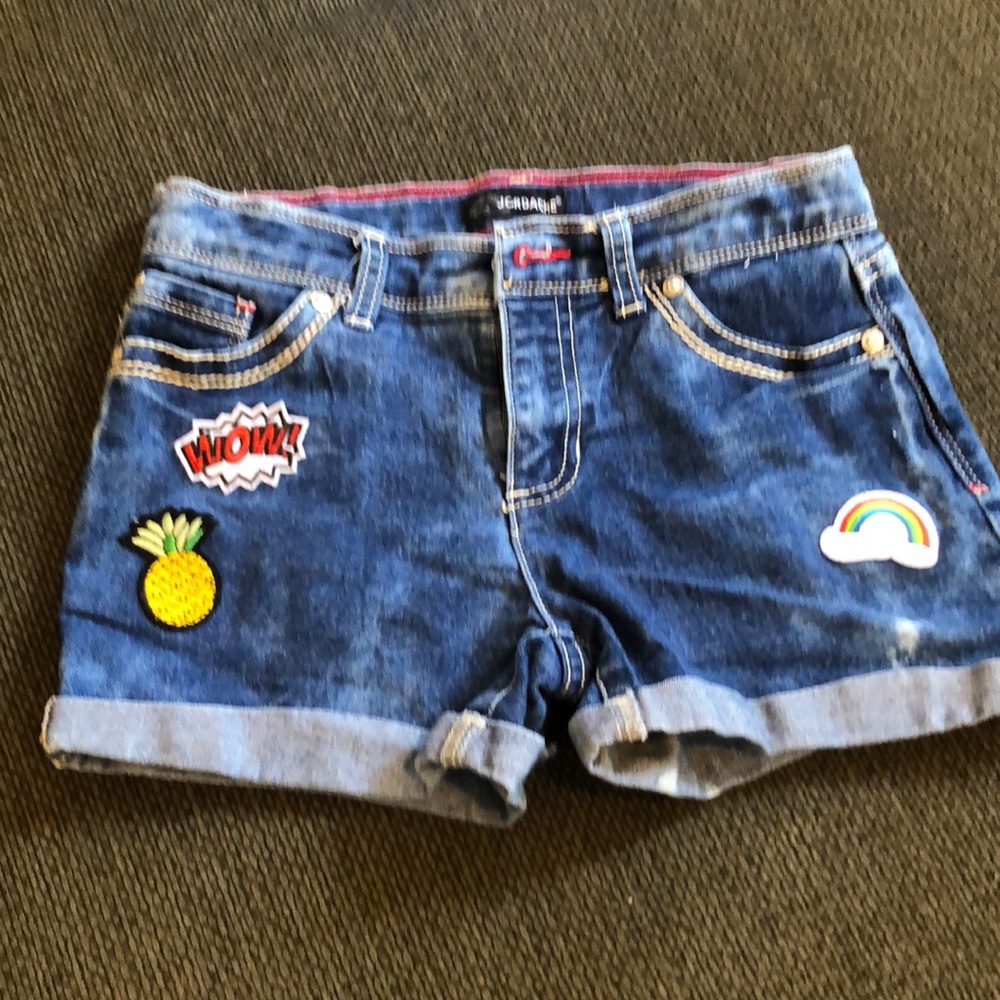 Girls short shorts